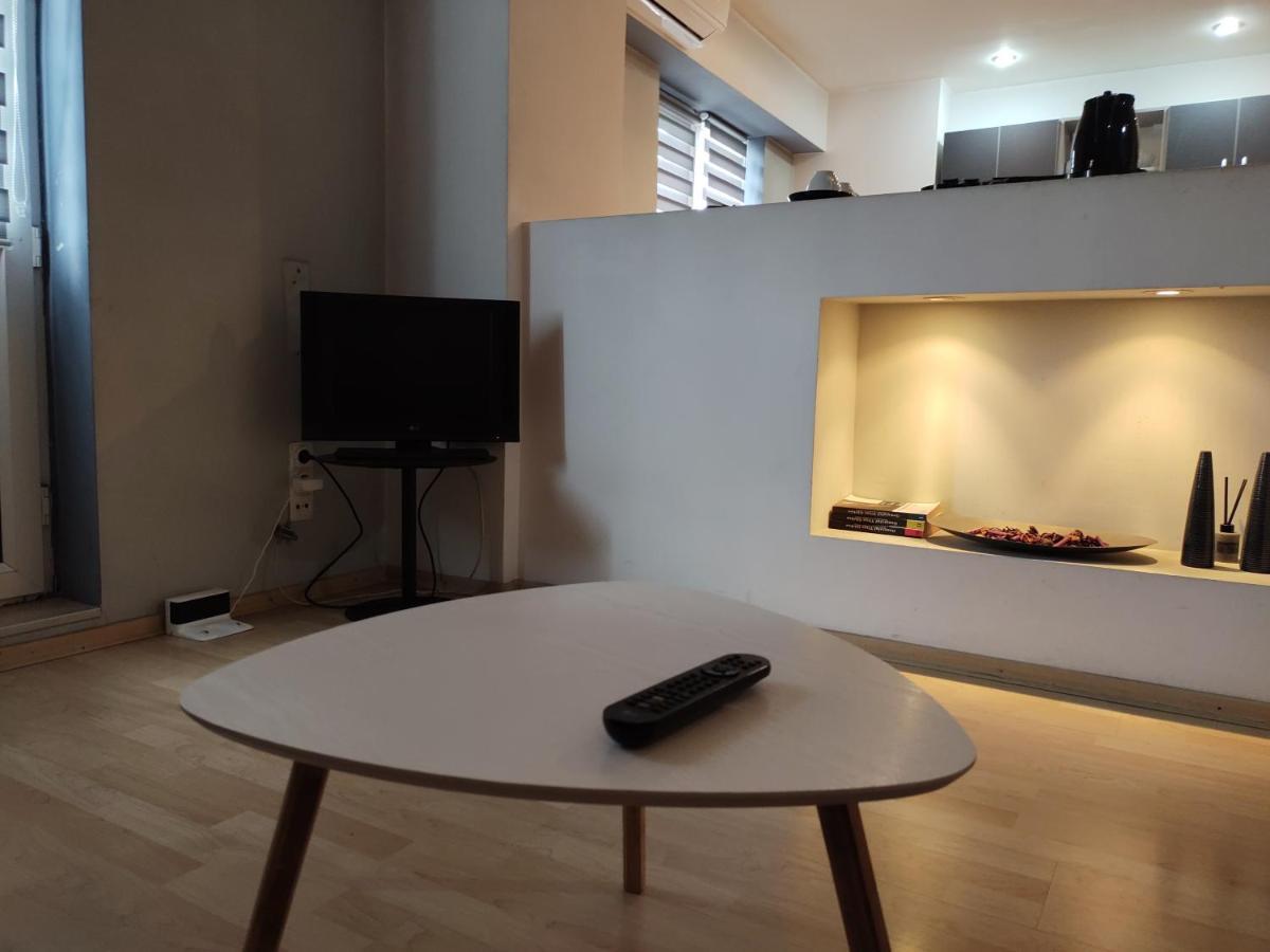 Ariana Apartment By EasyBukarest Kültér fotó